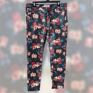 Hot Kiss vintage flower print Jeans 🌸